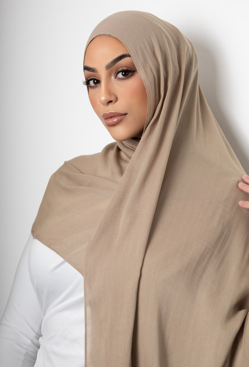 WARM TAUPE